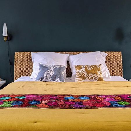 Le Clos Du Perret Chaussan Ngoại thất bức ảnh