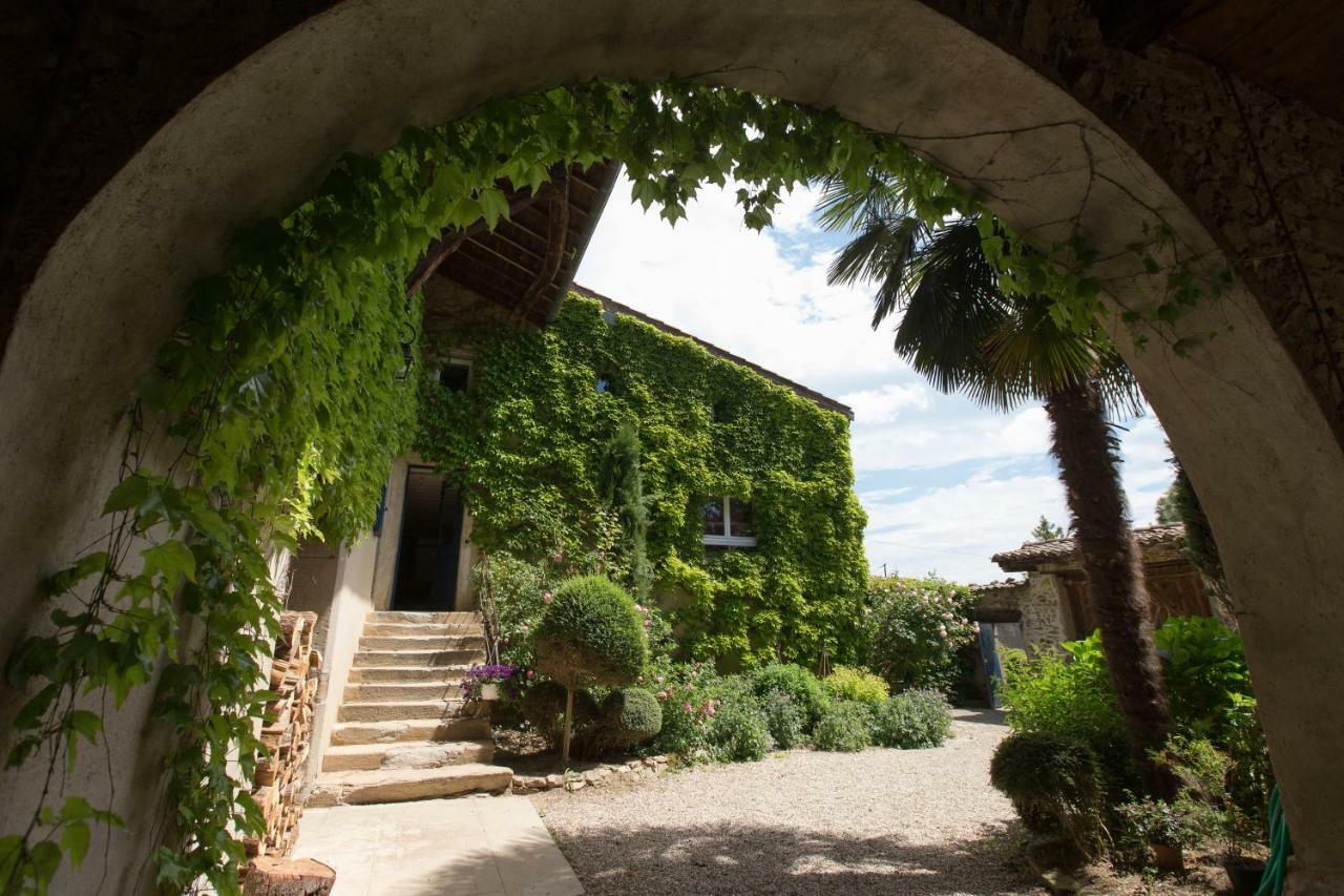 Le Clos Du Perret Chaussan Ngoại thất bức ảnh