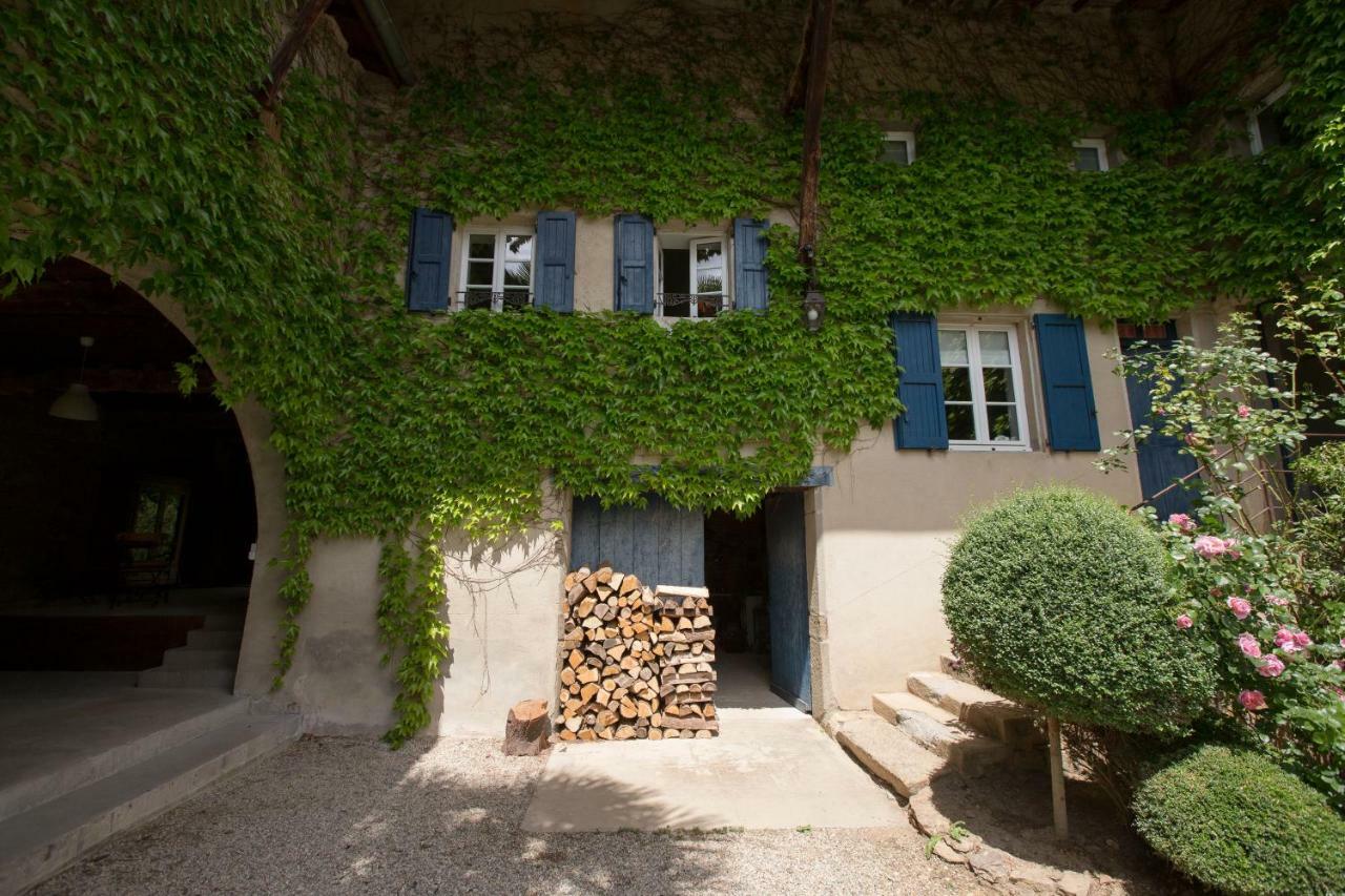 Le Clos Du Perret Chaussan Ngoại thất bức ảnh